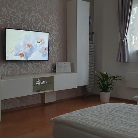 Orchidea Apartman Godollo Exterior photo